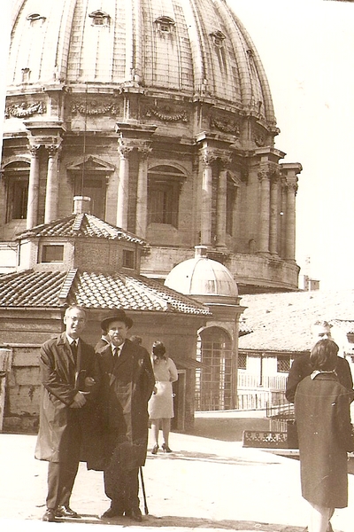 Rabinul Neumann ne-a vizitat la Roma unde am asteptat viza de intrare in Statele Unite.